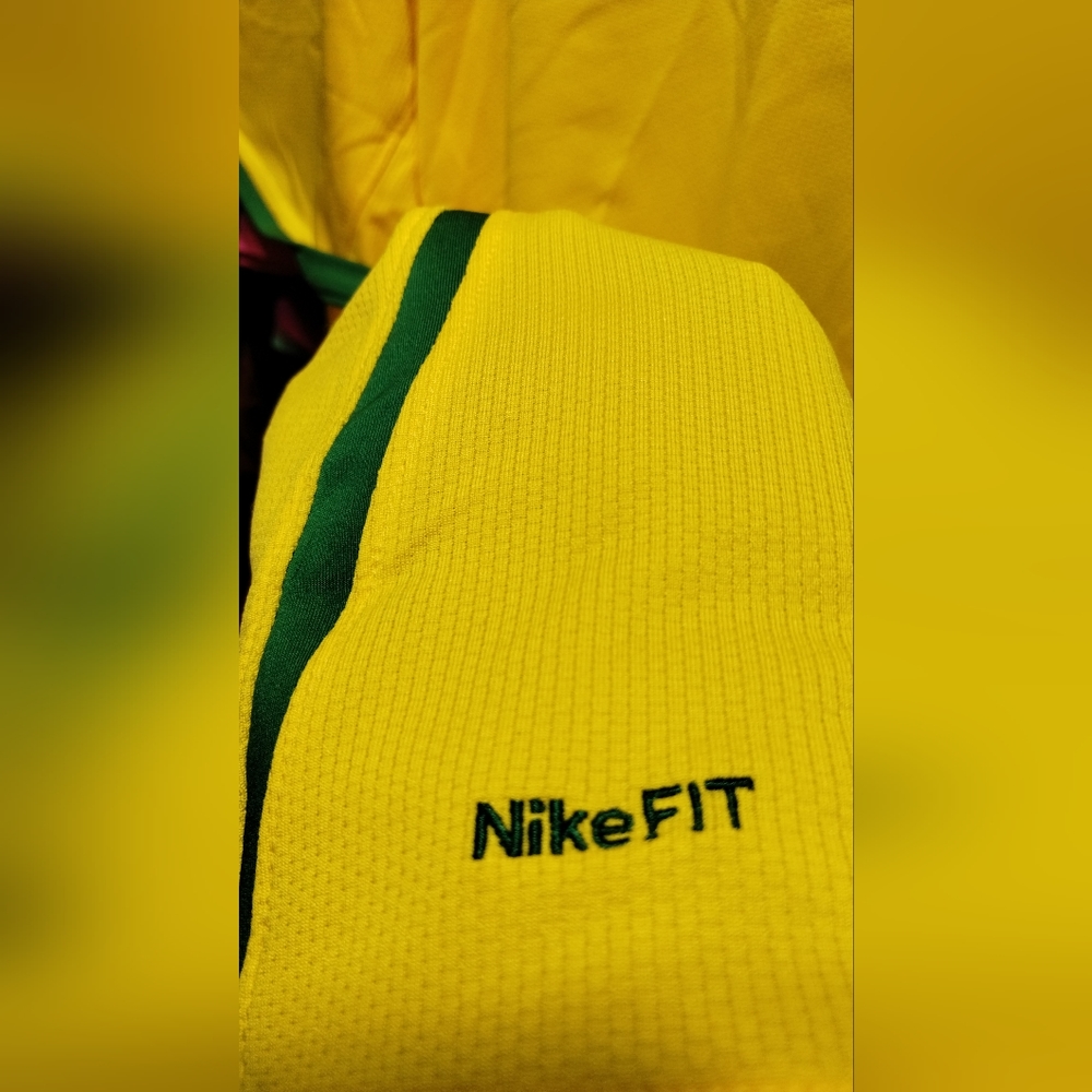 2008 home Brazil jersey new with tags - Picture 7 of 10